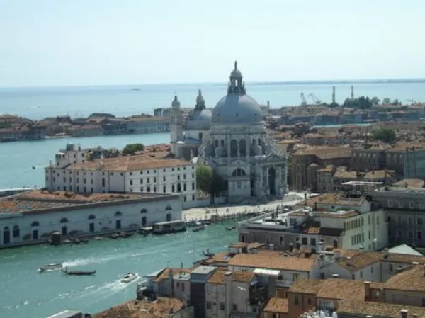 Wizz Air Venice Marathon